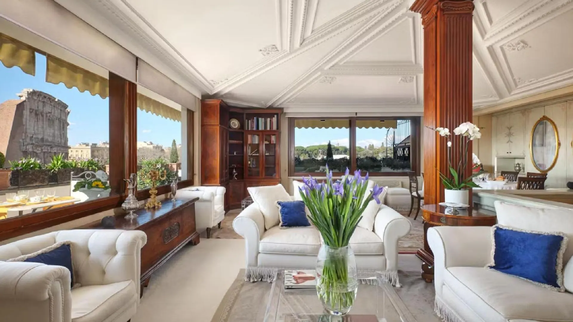 Penthouse For 6 People In Centre Of Rome Luxury Apartment